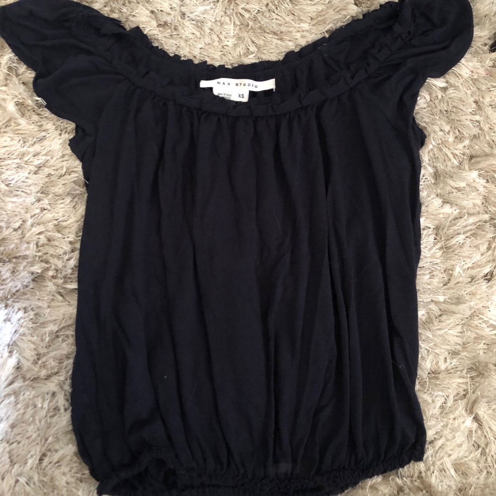 Navy blue top